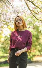 Load image into Gallery viewer, Women&#39;s Hedgehog Sweatshirt - Burgundy
