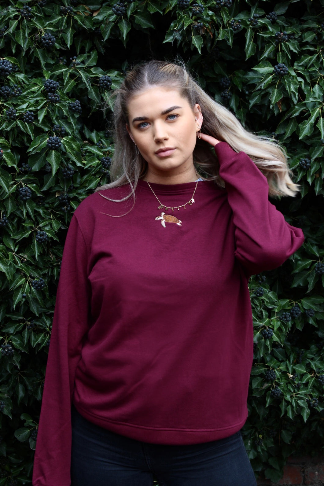 Unisex Sea Turtle Sweatshirt - Burgundy