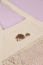 Load image into Gallery viewer, Hedgehog Mesh Bag - Natural
