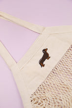 Load image into Gallery viewer, Dachshund Mesh Bag - Natural
