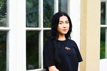 Load image into Gallery viewer, Unisex Sea Turtle T-Shirt - Black
